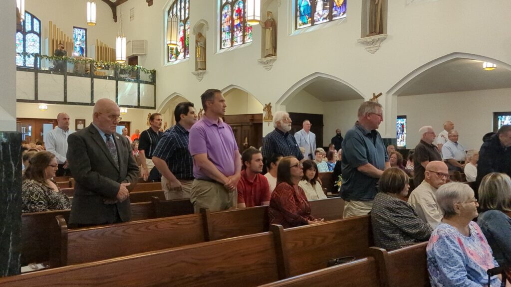 Mass at Mt. Carmel in Niles. Photo by Karen S. Kastner.